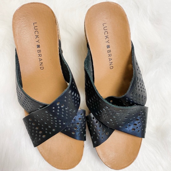 Lucky Brand wedges - Picture 3 of 8